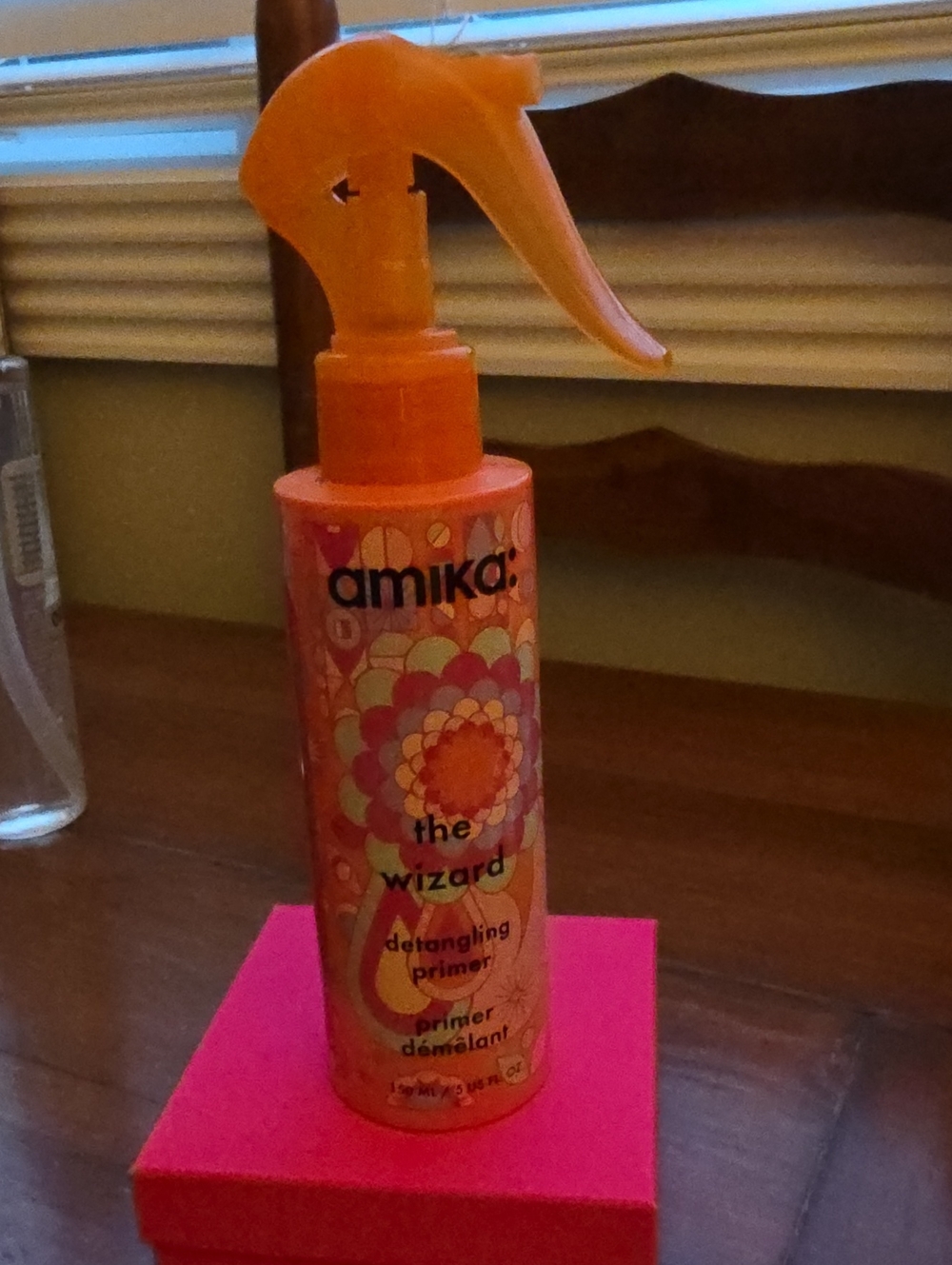 amika Orange The Wizard Detangling Primer Spray